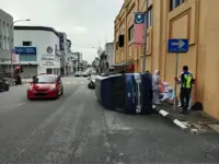 Three hurt after Health Ministry van ferrying 11 training nurses overturns
