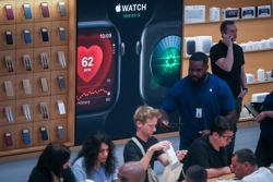 Apple is developing new fitness tracker aimed at rivalling Whoop