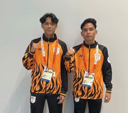 Farish and Hariz settle for silver after losing to Iran in e-football