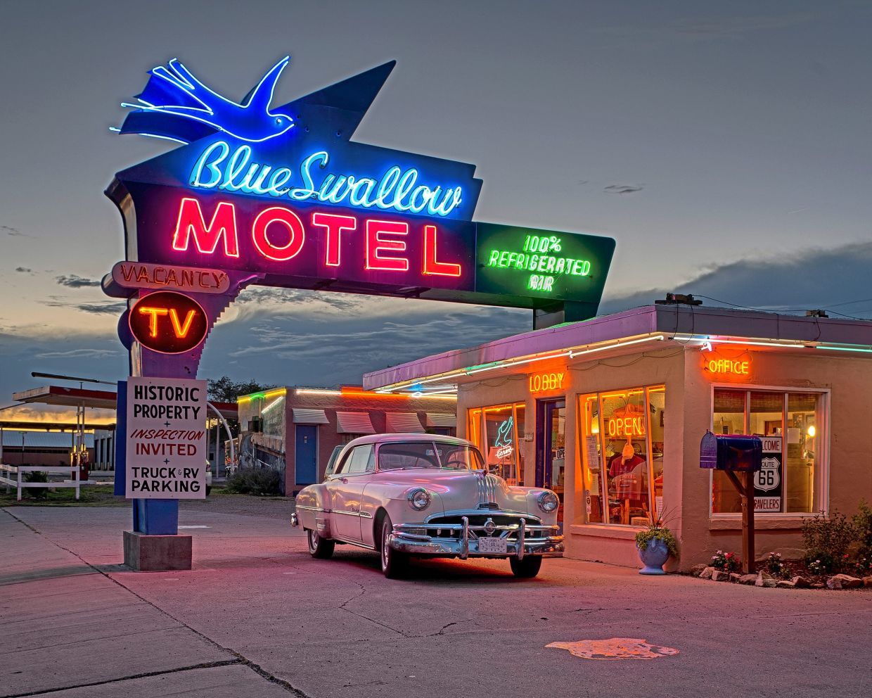 The Blue Swallow’s famous vintage slogan is ‘100% Refrigerated Air’, a reference to air conditioning.