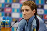 Soccer-England should play to strengths instead of copying Spain's template, says Gordon