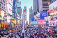 US weekly jobless claims decrease as labor market regains footing