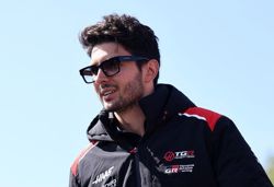 Motor racing-Ocon declares himself a 'free agent' amid speculation over F1 future