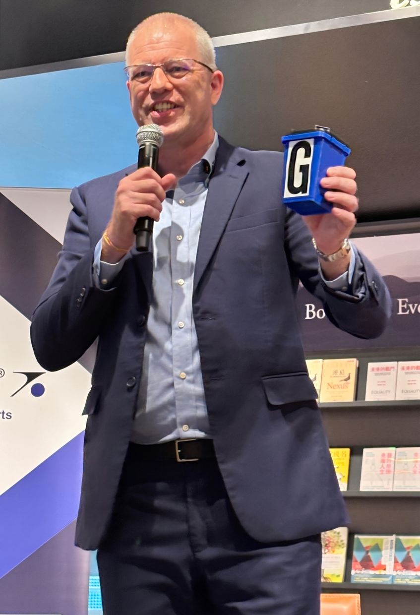 “Governance is the foundation on which the social and environmental pillars are built.” - Orbis Business School managing director Dennis Akkerman