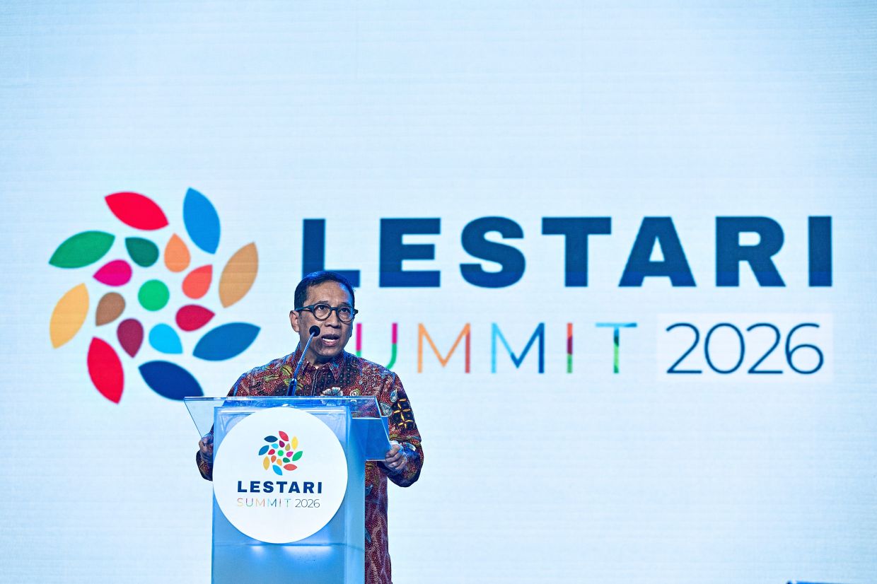 Febrian emphasises that sustainability is no longer a dilemma between economic growth and environmental protection, or between development and conservation. Sustainability is now about improving the quality of development. 