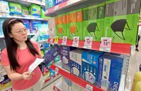 Health experts: N95 respirator offers better protection