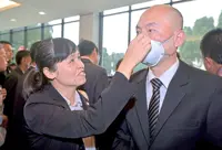 Wear that face mask right to protect against the haze