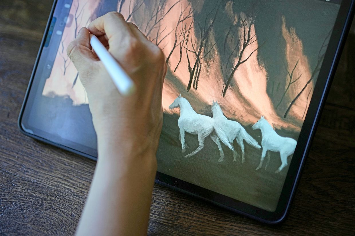 Some of Antonova's drawings show animals disorientated in burning forests. Photo: AP 
