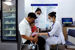 Vietnam launches hand, foot and mouth vaccine for young children