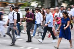 Singapore population grows 1.6 pct to 6.21 mln in June 2026