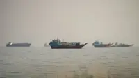 Iran says Hormuz Straits opening hinges on conditions, diplomacy remains open