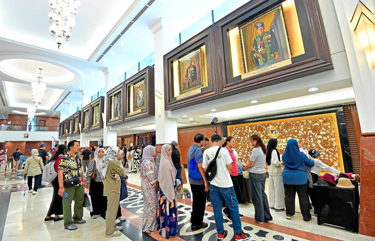 Visitors enjoying access within the Parliament complex during the open day.
