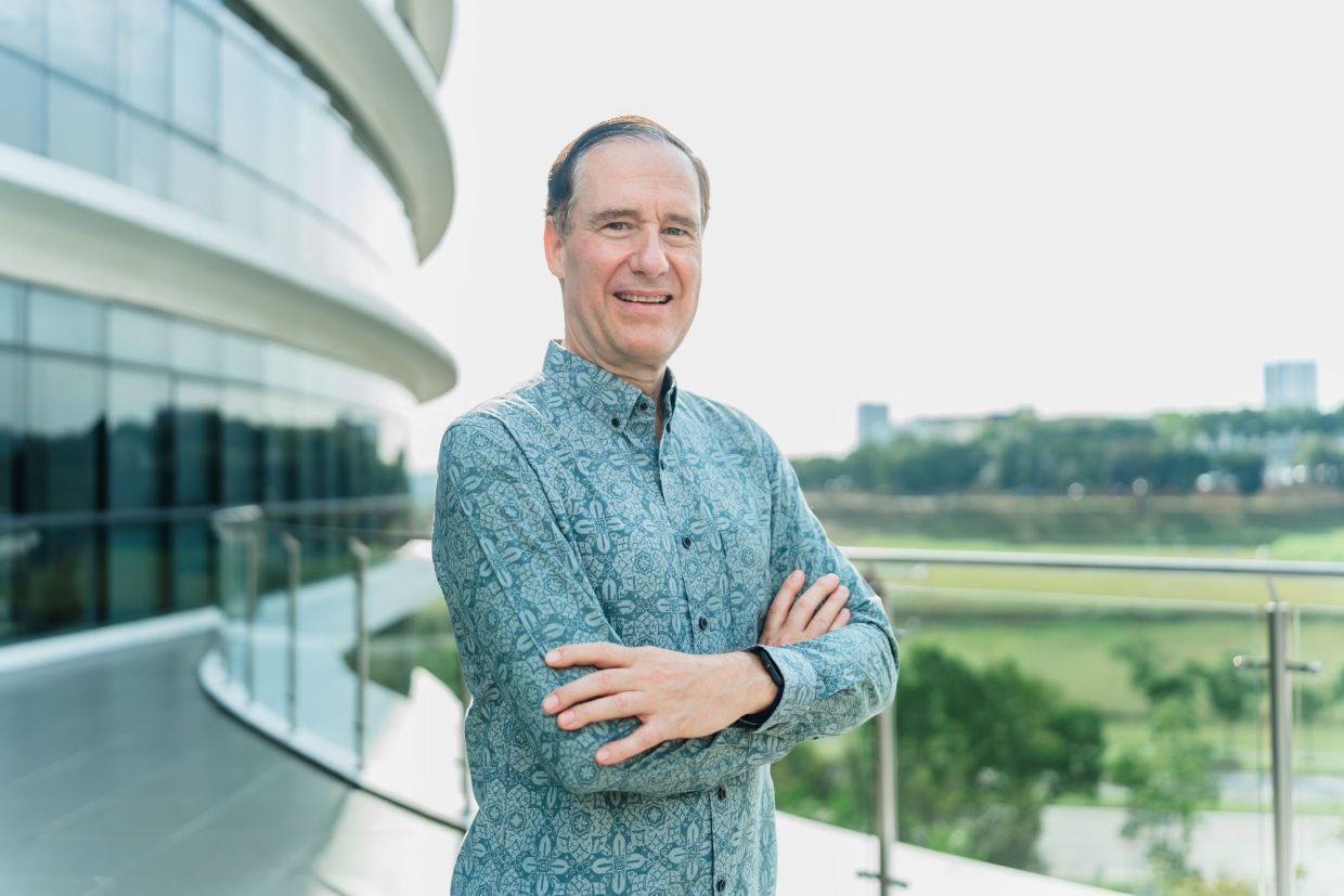 Prof Whitford said UOC aims to go beyond launching a new programme by fostering quality education, collaboration and industry engagement.