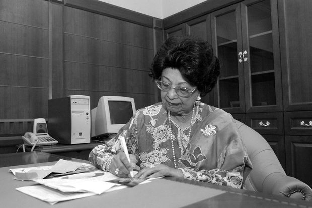 PAS spricht Dr. Mahathir sein Beileid zum Tod von Tun Dr. Siti Hasmah aus