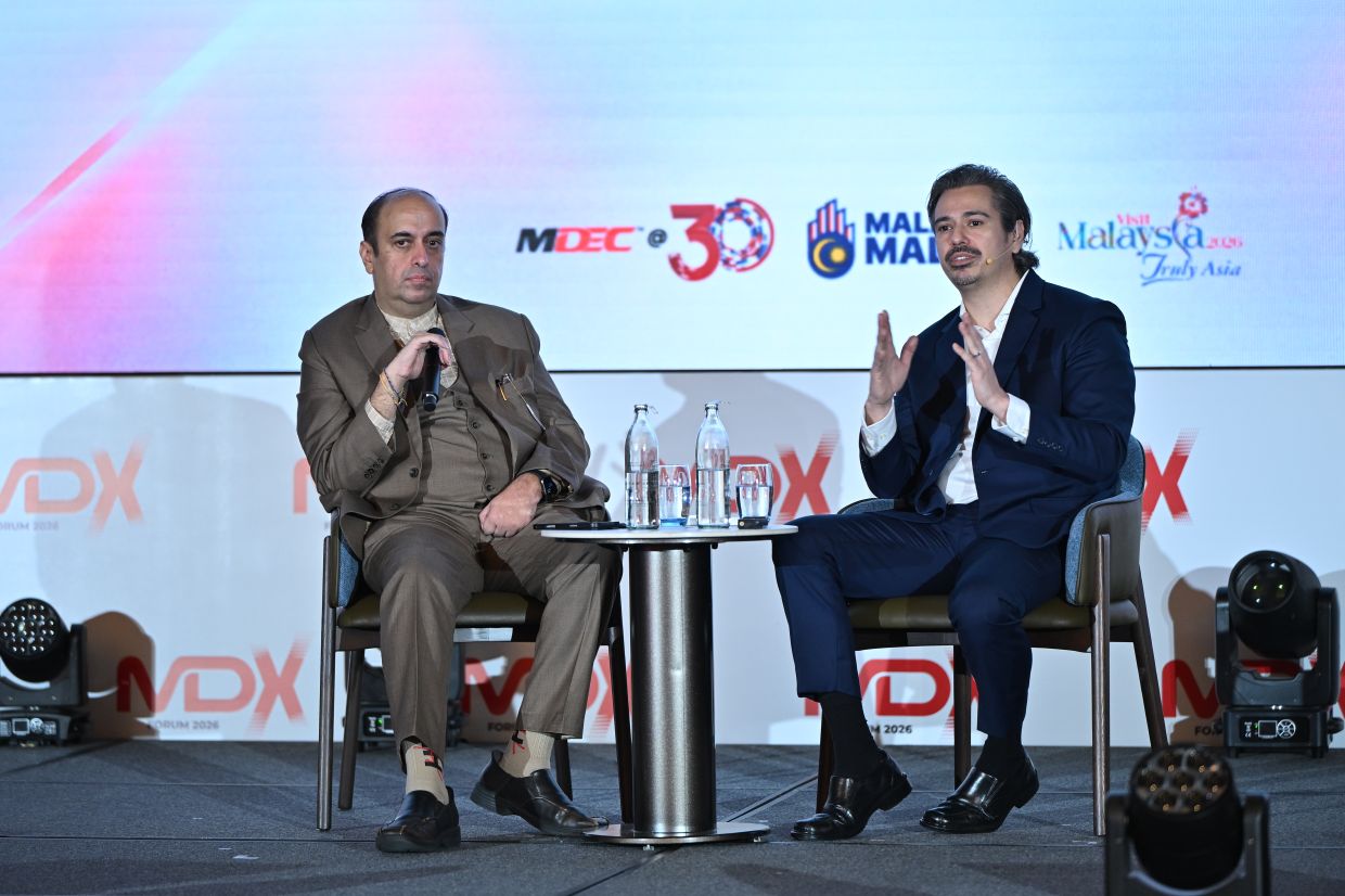 In conversation: Ganesh (left) and Sosa Research founder Jason Sosa discussing “What Malaysia Builds Next”, exploring what AI-native transformation means for businesses.