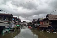 South Myanmar floods, landslides kill 8: rescue worker