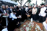 ‘Mother told us she was prepared to leave’: Mukhriz recounts last moments with late Tun Dr Siti Hasmah