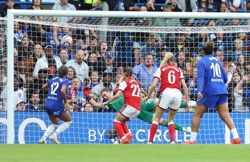 Soccer-Thompson fires Chelsea to 1-0 WSL win over Arsenal