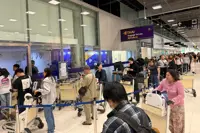 Bangkok airports, public transport operational despite floods