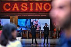 Indonesian police question trio over fake S$10,000 notes used at RWS casino