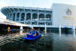 Thai capital cleans up after deadly floods