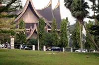 Negri Ruler and MB seek royal resolution to break the deadlock