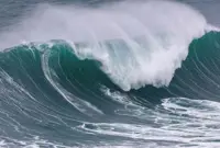 QuickCheck: Is it true that a giant wave is about to raise sea levels by a foot in Malaysia?