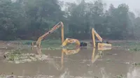 Flash floods: Nine workers trapped by floodwaters at Cyberjaya project site