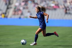 Soccer-Sanchez, Swanson return to US squad for Spain friendlies