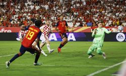 Soccer-Lamine nets double as Spain win again and England beat 10-man Czechs