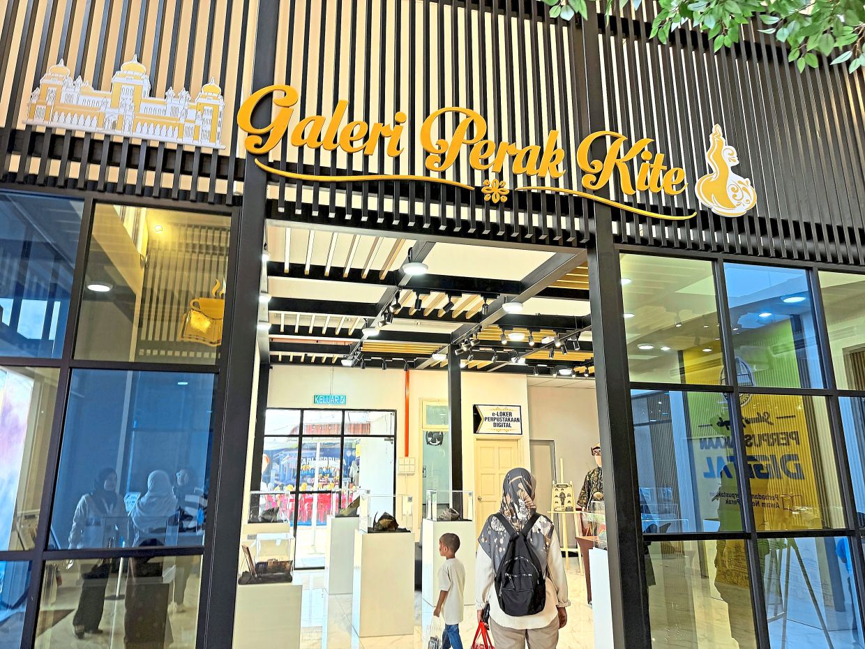 Galeri Perak Kite is a heritage gallery established as part of an upgrading project of the library.