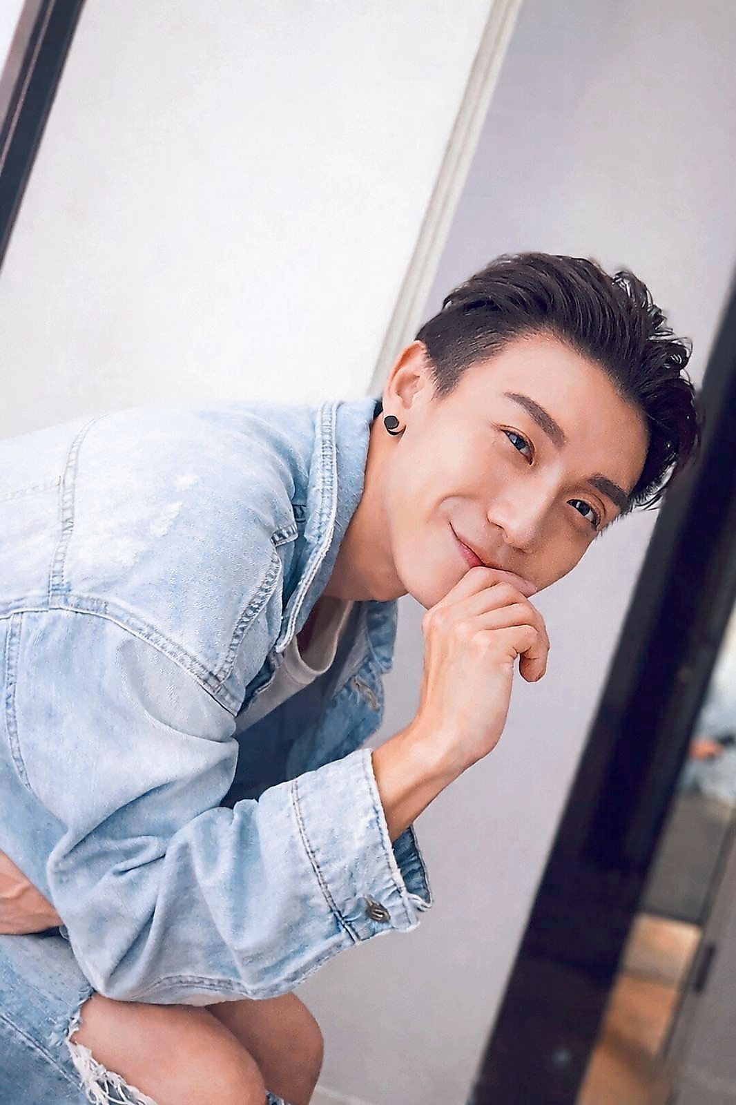 Wong says the perfume you spray on may smell different 30 minutes later as it settles and interacts with your skin. Photo: Ark Lifestyle