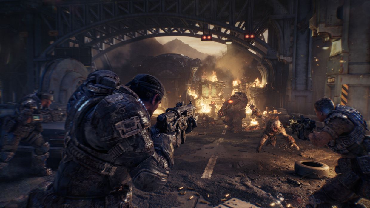 If you’ve played previous entries, the vast majority of the weapons – from the Gnasher shotgun and Longshot sniper to the series’ signature Lancer assault rifle, which gets its own fan-service moment in E-Day – will be quite familiar in how they handle (amazingly).