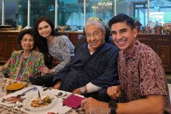 Syed Saddiq says romance with Bella Astillah incomparable to Tun Dr Mahathir & Tun Dr Siti Hasmah