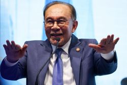 PM Anwar congratulates Malaysian athletes for winning three more golds at Asian Games