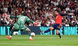 Soccer-Torres withdrawn from Spain squad due to injury, Espi called up