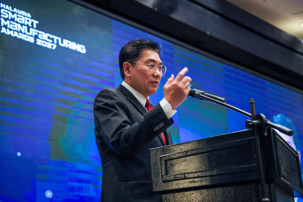 Manufacturers urged to start gearing towards automation