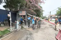 Barrier gates at BK3, Puchong taken down for non-compliance