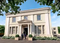 Queen honoured by UK alma mater