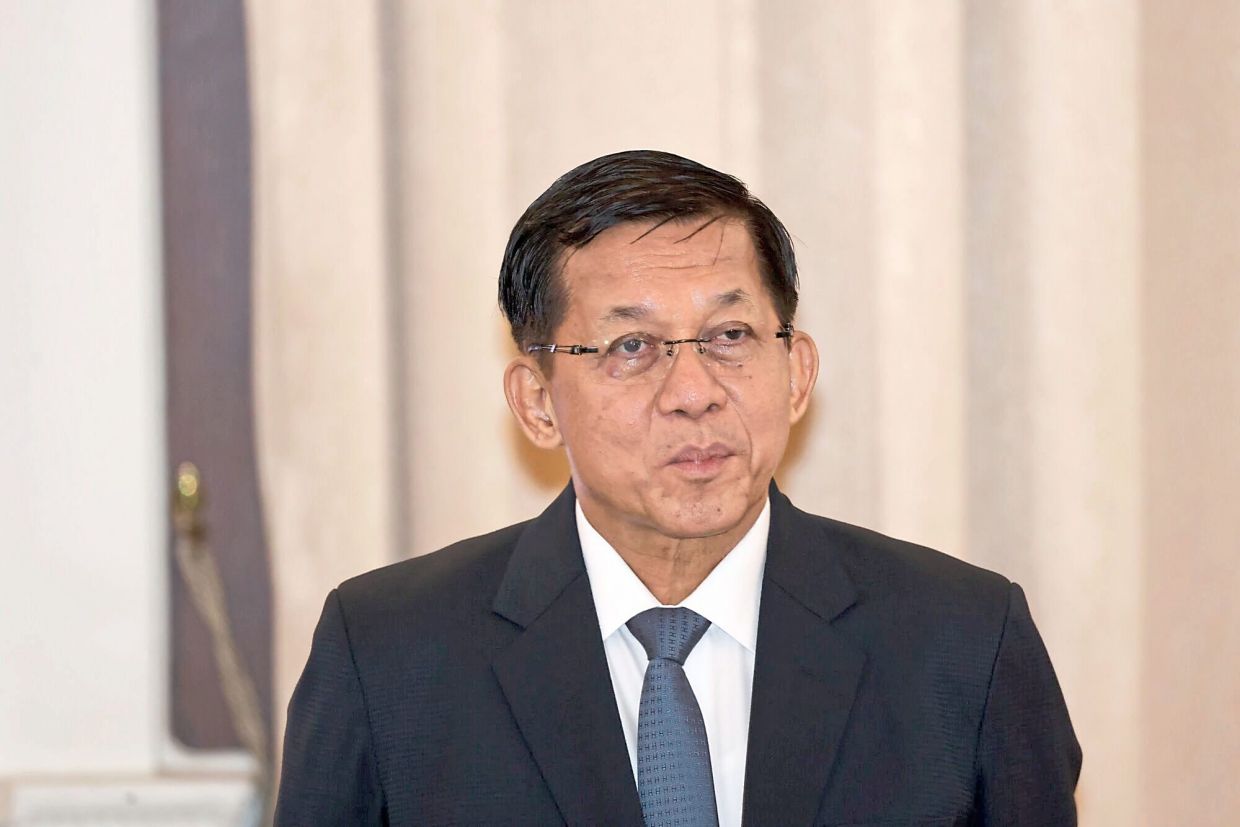 Anwar has invited Min Aung Hlaing to Malaysia to talk about the repatriation of Myanmar refugees. — Bloomberg