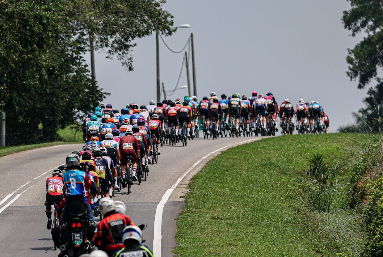 Last push for Izzat’s podium dream after disappointing home stage