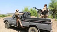 Yemen leader announces major military operations against Iran-backed Houthis