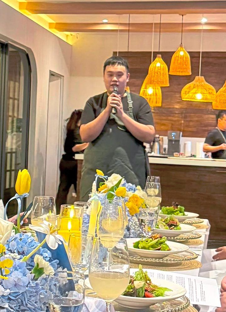 Kooh explaining the fermentation process at a recent media event in Kuala Lumpur. Note the glasses of fermented pineapple beverage on the table. — EMALIN ZALANI/The Star