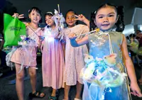 Salak South lights up for dual festival