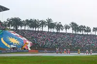 Rain and delays fail to dampen F1 comeback