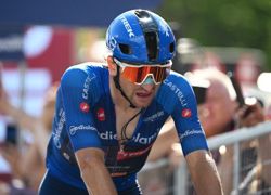 Cycling-Ciccone wants clarity over photo-finish verdict at Euro championships
