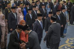 Prabowo’s reshuffle brings ties with Jokowi back into focus