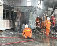 Blaze guts 70% of car dealership office in JB
