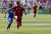 Soccer-World Cup winner Pedro calls time on 20-year career