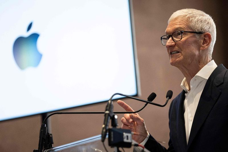 Apple's Cook praises EU over efforts to protect children online